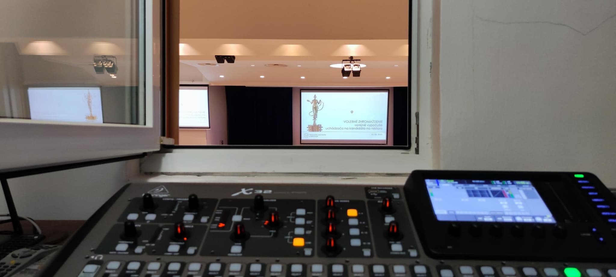 aula maxima mix